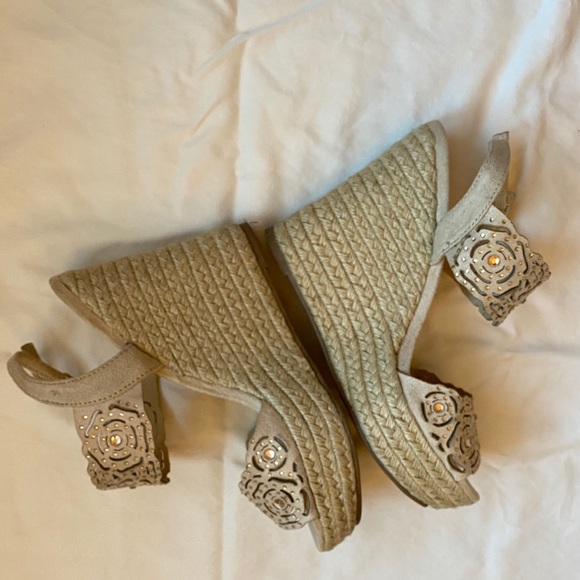 Zigi Soho Nude Espadrille Wedges - Picture 3 of 8